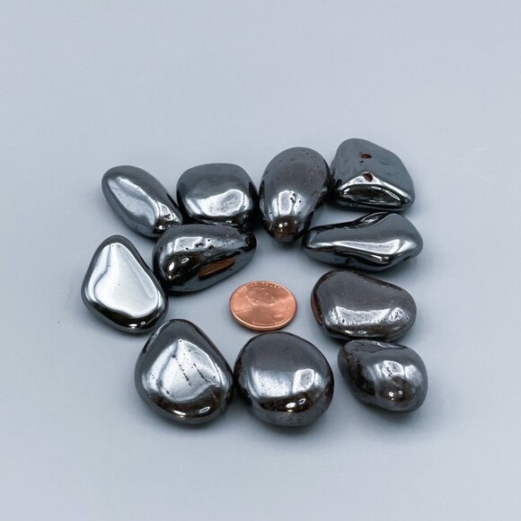 Natural Hematite Pocket Stone - Tumbled and Polished Crystal from Brazil - Picture 6 of 7